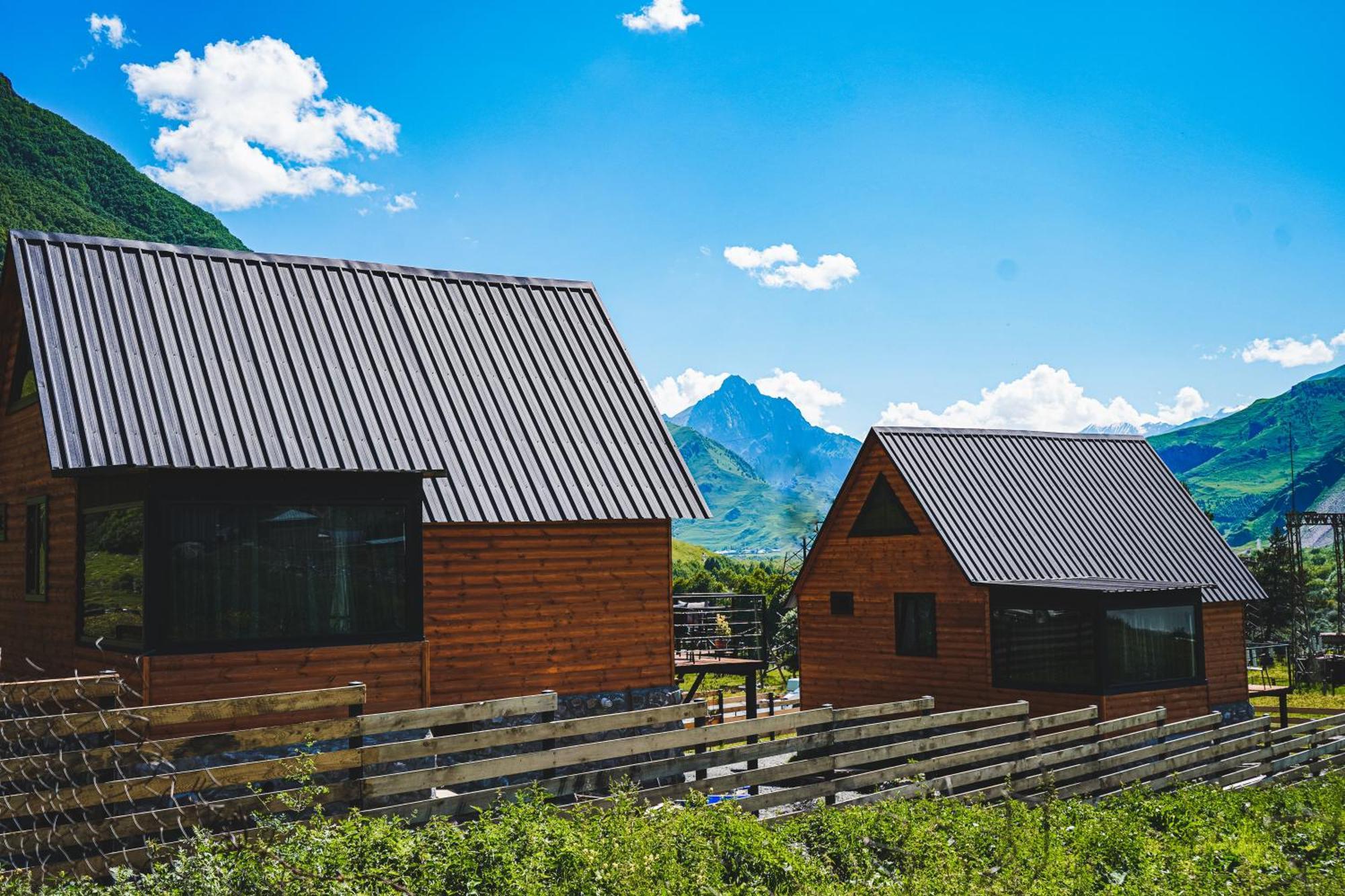 Traveler'S Cottages In Kazbegi Exterior foto